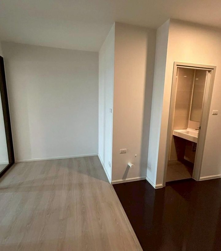 LINE_ALBUM_A space Mega bangna 98141 ชั้น 8_260122_1