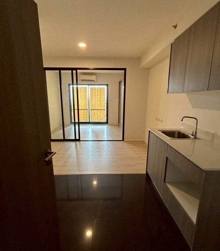 LINE_ALBUM_A space Mega bangna 98144 ชั้น 8_260122_1